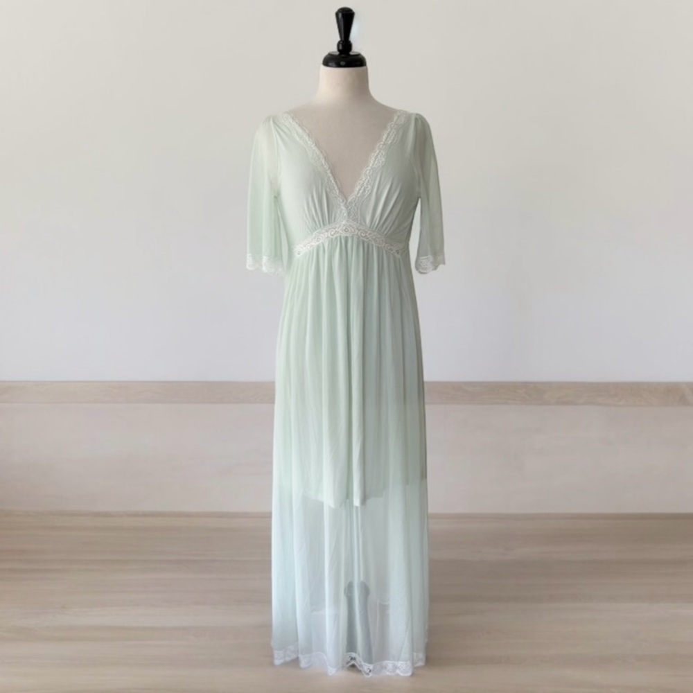 Vintage Haizi & Lan Chiffon Nightgown Sz Medium